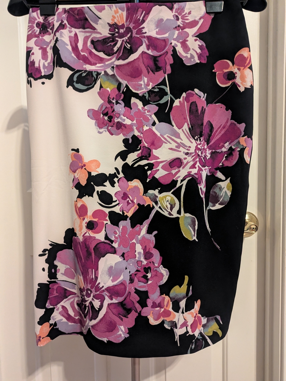 White House Black Market Black And Floral Skirt